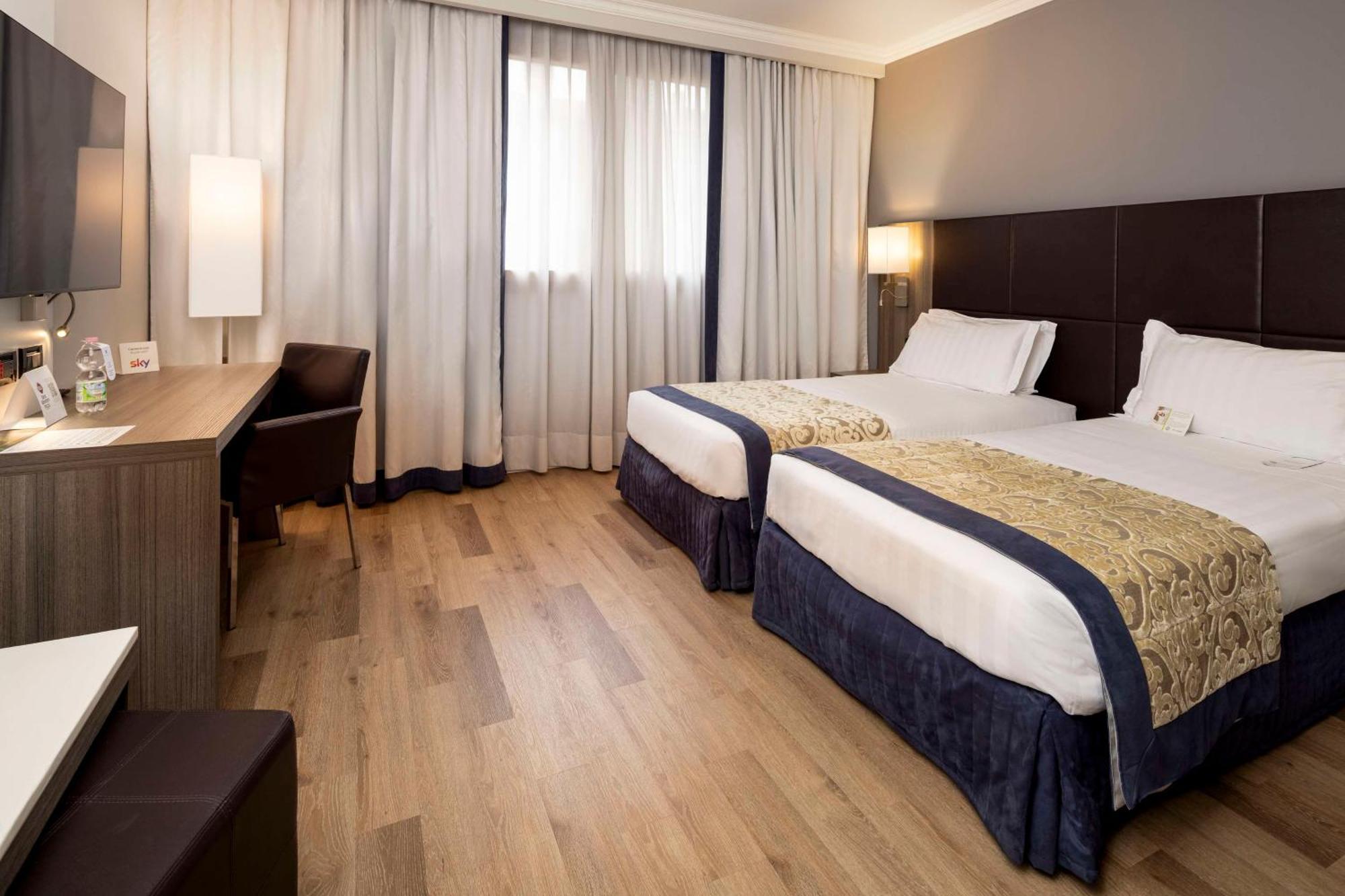 Best Western Plus Borgolecco Hotel Arcore Bagian luar foto