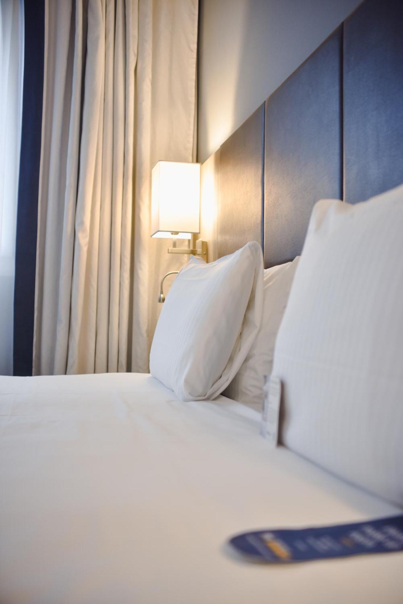Best Western Plus Borgolecco Hotel Arcore Bagian luar foto