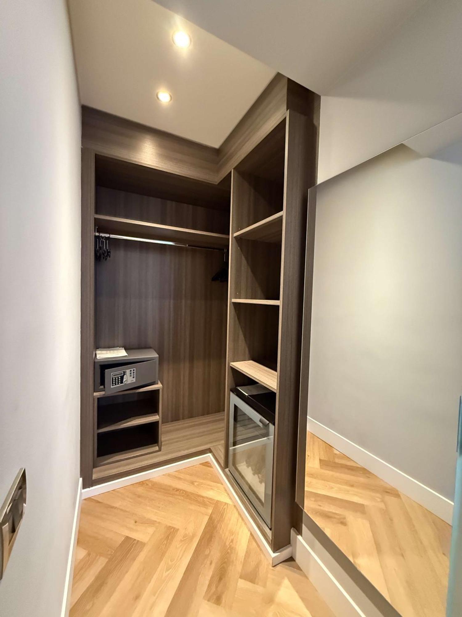 Best Western Plus Borgolecco Hotel Arcore Bagian luar foto